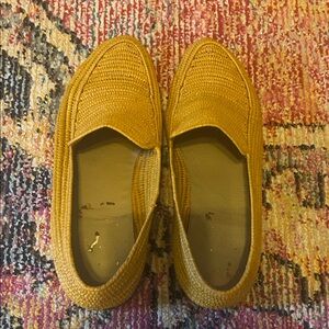 Stylish Yellow Rafia Loafers for Men
